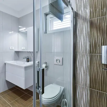 Near The With Heated Pool - Ta Leut Agency